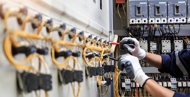 Professional Electrician technician working in Veneta, OR